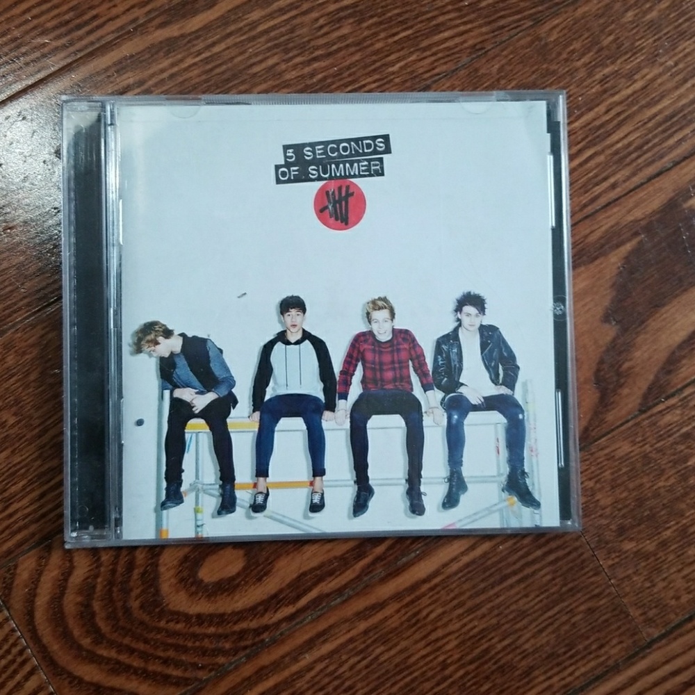 5 seconds of summer CD